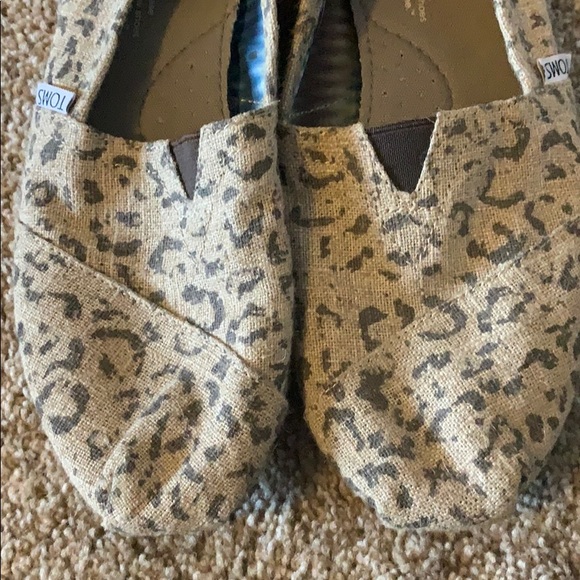 Gently used TOMS - Picture 4 of 4